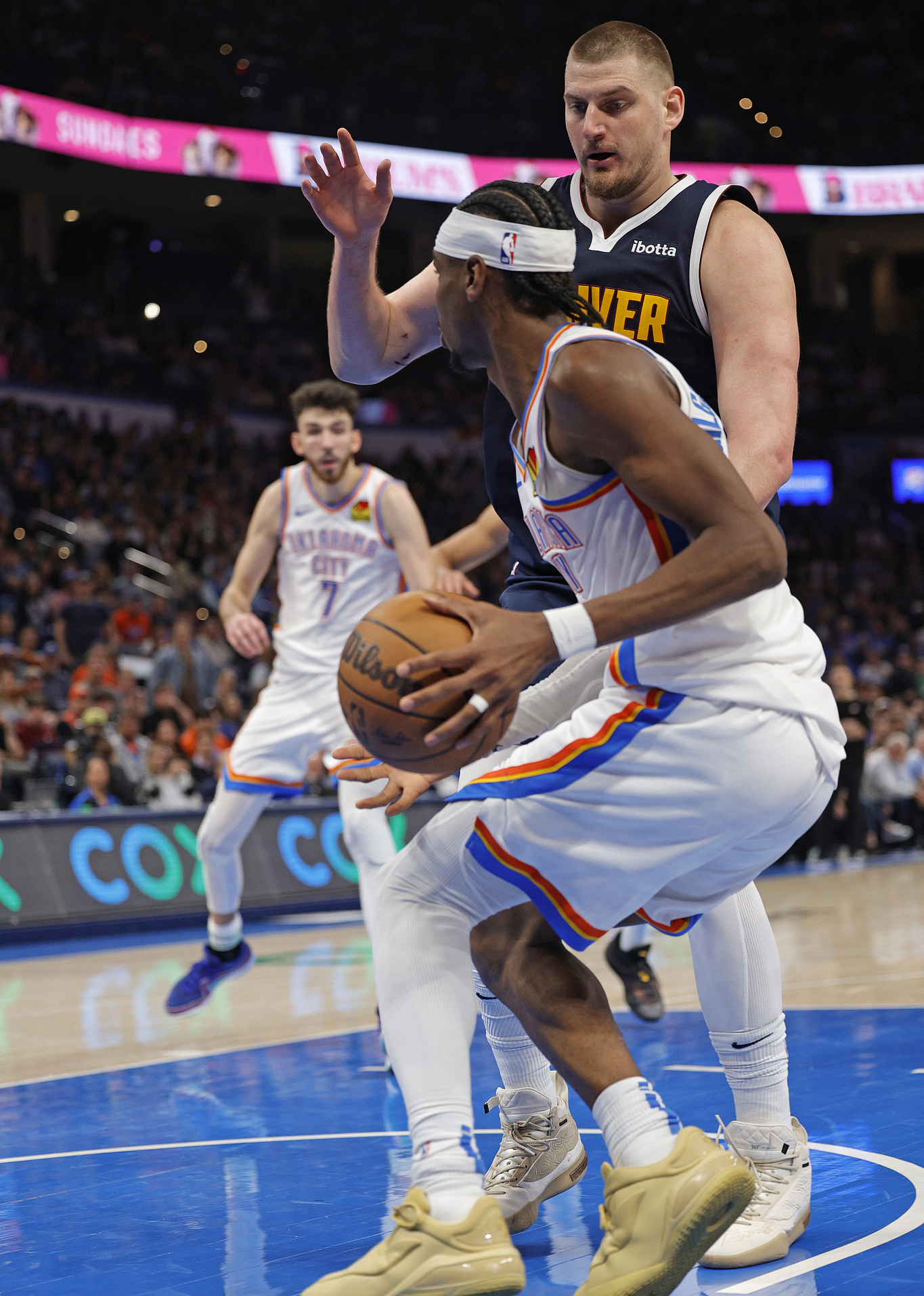 爱游戏下载-俄克拉荷马雷霆训练开放日，冲刺阶段遗憾出局引欢呼，意甲在即，赛季目标并未改变的简单介绍